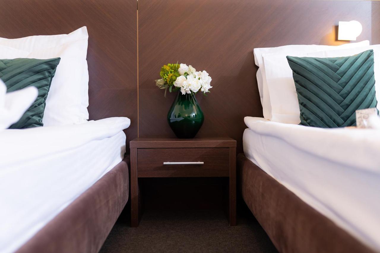 Hotel Terra Balneo Galac Kültér fotó